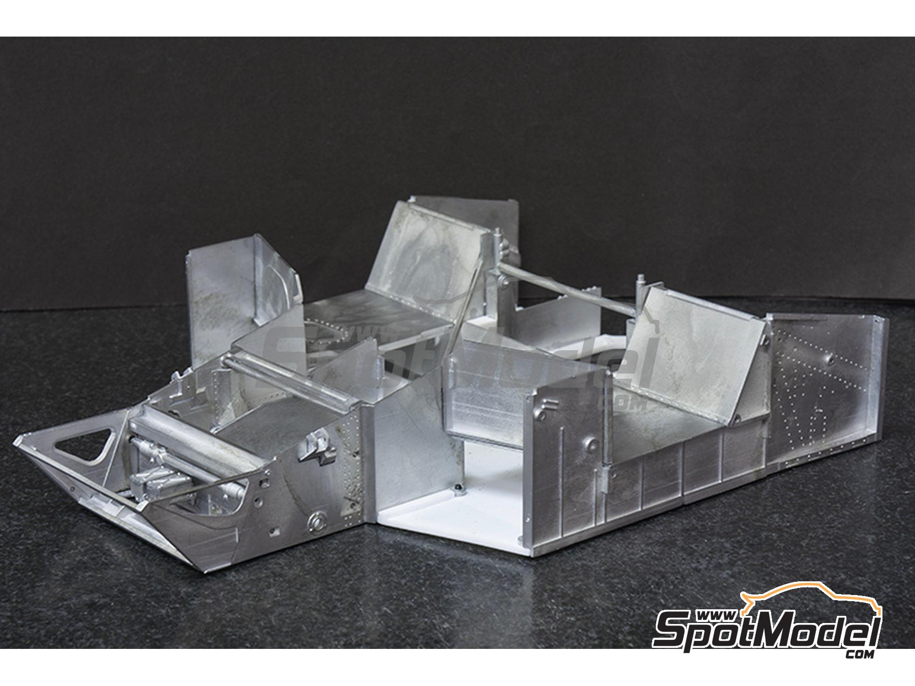 Model Factory Hiro K840: Car scale model kit 1/12 scale